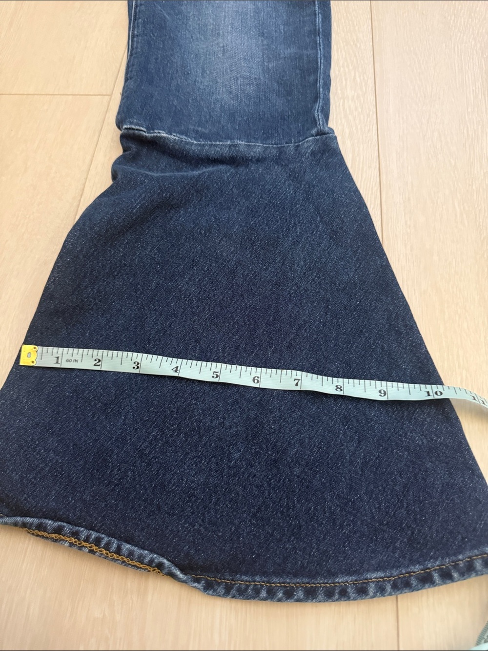 Frame Denim Delavan Dark Blue Flared Wide-Leg Jeans - Picture 8 of 9